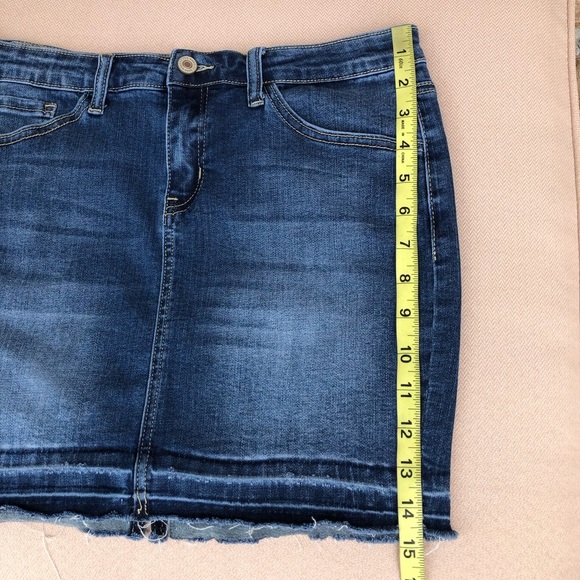 KanCan Stretchy Cotton Distressed Raw Hem Medium Wash Mini Jean Skirt 9/28 - Picture 13 of 13